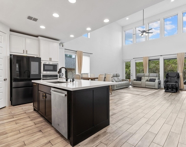 6025 Kelly Kyle Ave - Photo Thumbnail 6