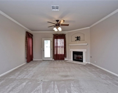 4018 Cargill Dr - Photo Thumbnail 5