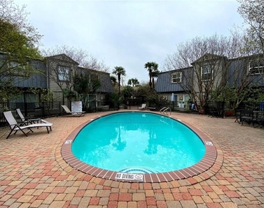 2500 Steck Ave - Photo Thumbnail 11