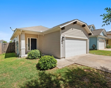 374 Triumph Rd - Photo Thumbnail 23