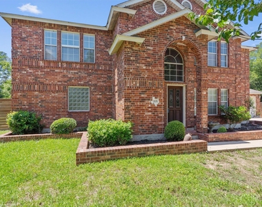 201 Covala Dr - Photo Thumbnail 2