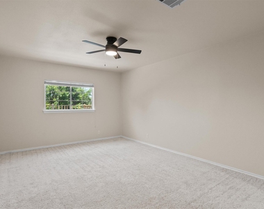 201 Covala Dr - Photo Thumbnail 30