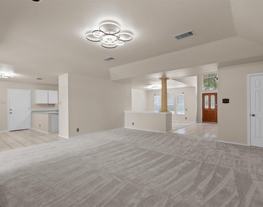201 Covala Dr - Photo Thumbnail 9