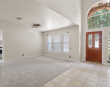 201 Covala Dr - Photo Thumbnail 3