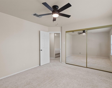201 Covala Dr - Photo Thumbnail 24