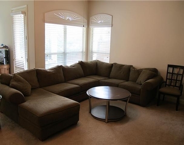 15209 Interlachen Dr - Photo Thumbnail 6