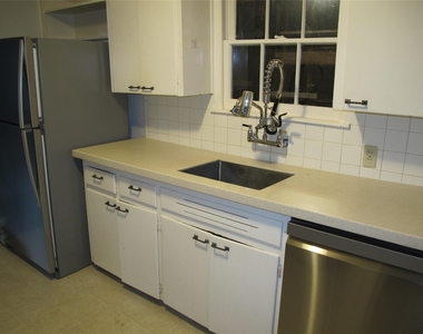 7 Scott Cres - Photo Thumbnail 2