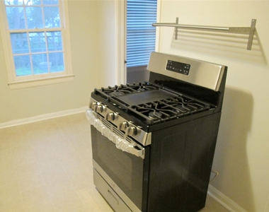 7 Scott Cres - Photo Thumbnail 4
