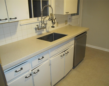 7 Scott Cres - Photo Thumbnail 3