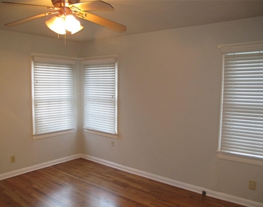 7 Scott Cres - Photo Thumbnail 7