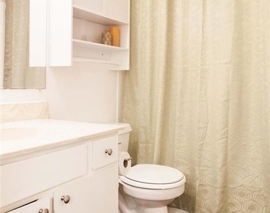 808 Winflo Ave - Photo Thumbnail 4