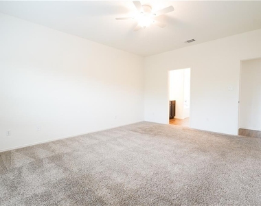 933 Wildrye Ct - Photo Thumbnail 11