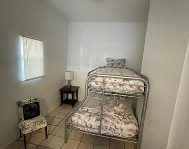 1500 E 2nd St - Photo Thumbnail 4