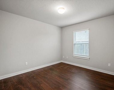 11817 Emerald Springs Ln - Photo Thumbnail 11