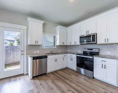 147a Waterside Rd - Photo Thumbnail 8
