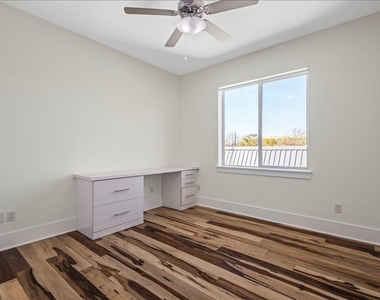 1601 Houston St - Photo Thumbnail 17