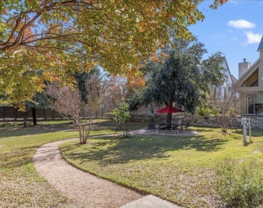 1601 Houston St - Photo Thumbnail 1