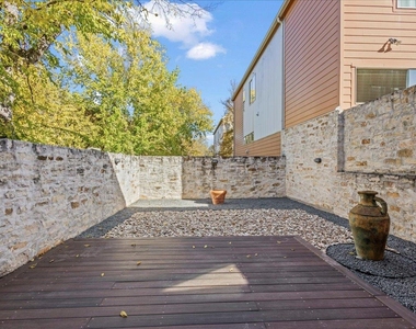 1601 Houston St - Photo Thumbnail 5