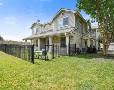 1900 Scofield Ridge Pkwy - Photo Thumbnail 26