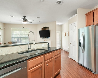 1900 Scofield Ridge Pkwy - Photo Thumbnail 11