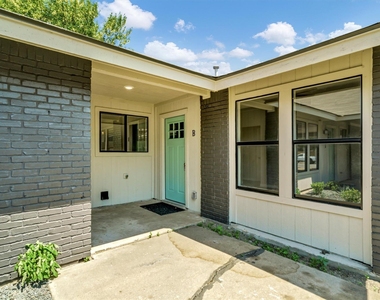 505 Old West Dr - Photo Thumbnail 2