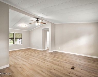 1642 Hammond Boulevard - Photo Thumbnail 3