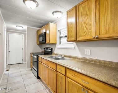 1642 Hammond Boulevard - Photo Thumbnail 9