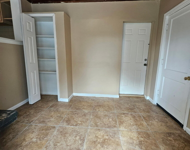 1164 Maynard Street - Photo Thumbnail 9