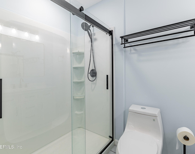 8118 Baymeadows Circle - Photo Thumbnail 25
