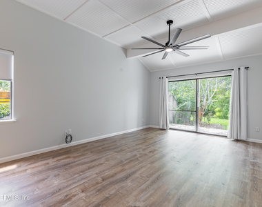 8118 Baymeadows Circle - Photo Thumbnail 11