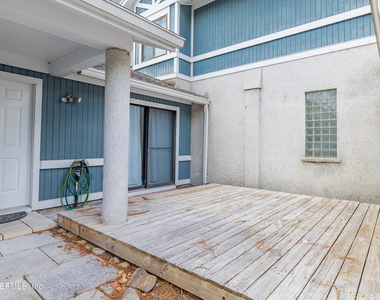 8118 Baymeadows Circle - Photo Thumbnail 32