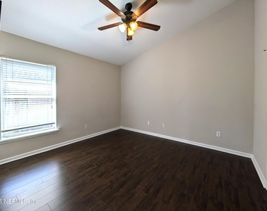 12985 Harborton Drive - Photo Thumbnail 14