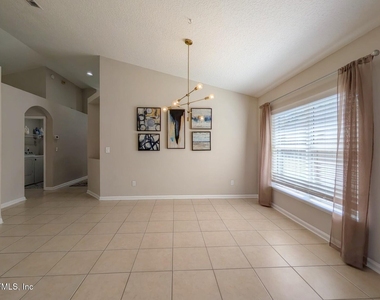 12985 Harborton Drive - Photo Thumbnail 6
