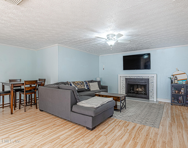 3320 America Avenue - Photo Thumbnail 7