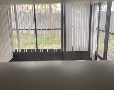 85 Debarry Avenue - Photo Thumbnail 18
