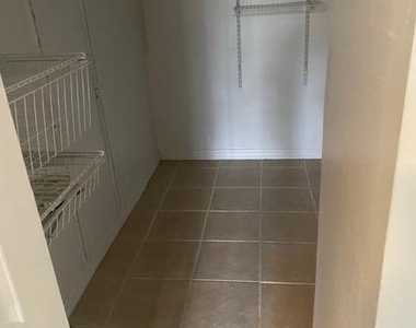 85 Debarry Avenue - Photo Thumbnail 12