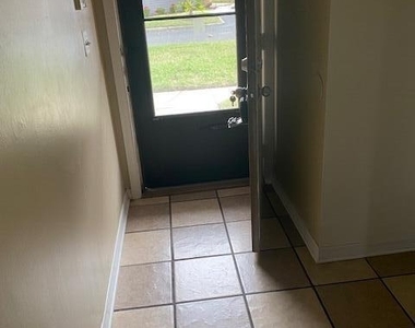 85 Debarry Avenue - Photo Thumbnail 9