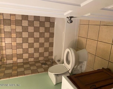 85 Debarry Avenue - Photo Thumbnail 13
