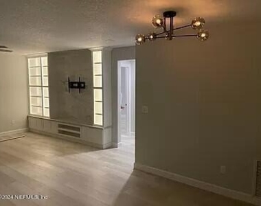 600 Domenico Circle - Photo Thumbnail 15
