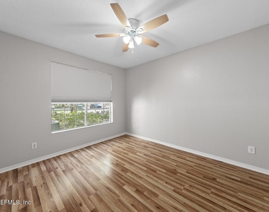 13703 Richmond Park Drive N - Photo Thumbnail 15