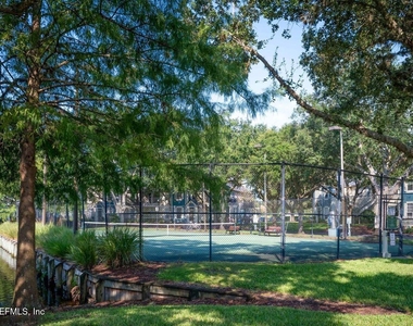 13703 Richmond Park Drive N - Photo Thumbnail 33