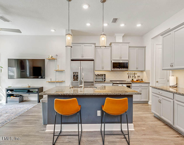 11475 Surfline Court - Photo Thumbnail 7
