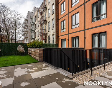 432 Stockholm St11385 - Photo Thumbnail 9