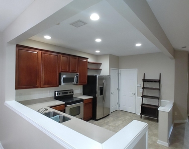11225 Campfield Circle - Photo Thumbnail 6