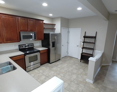 11225 Campfield Circle - Photo Thumbnail 9