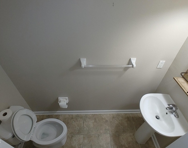 11225 Campfield Circle - Photo Thumbnail 16