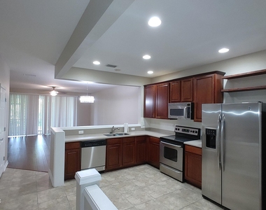 11225 Campfield Circle - Photo Thumbnail 5