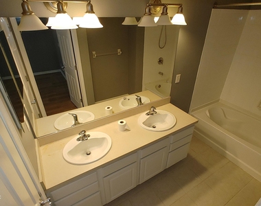 11225 Campfield Circle - Photo Thumbnail 19