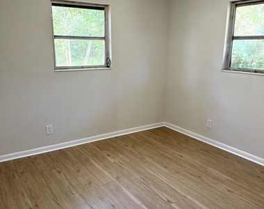 4705 Herta Road - Photo Thumbnail 11