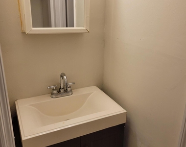 1648 E 16th Street - Photo Thumbnail 12